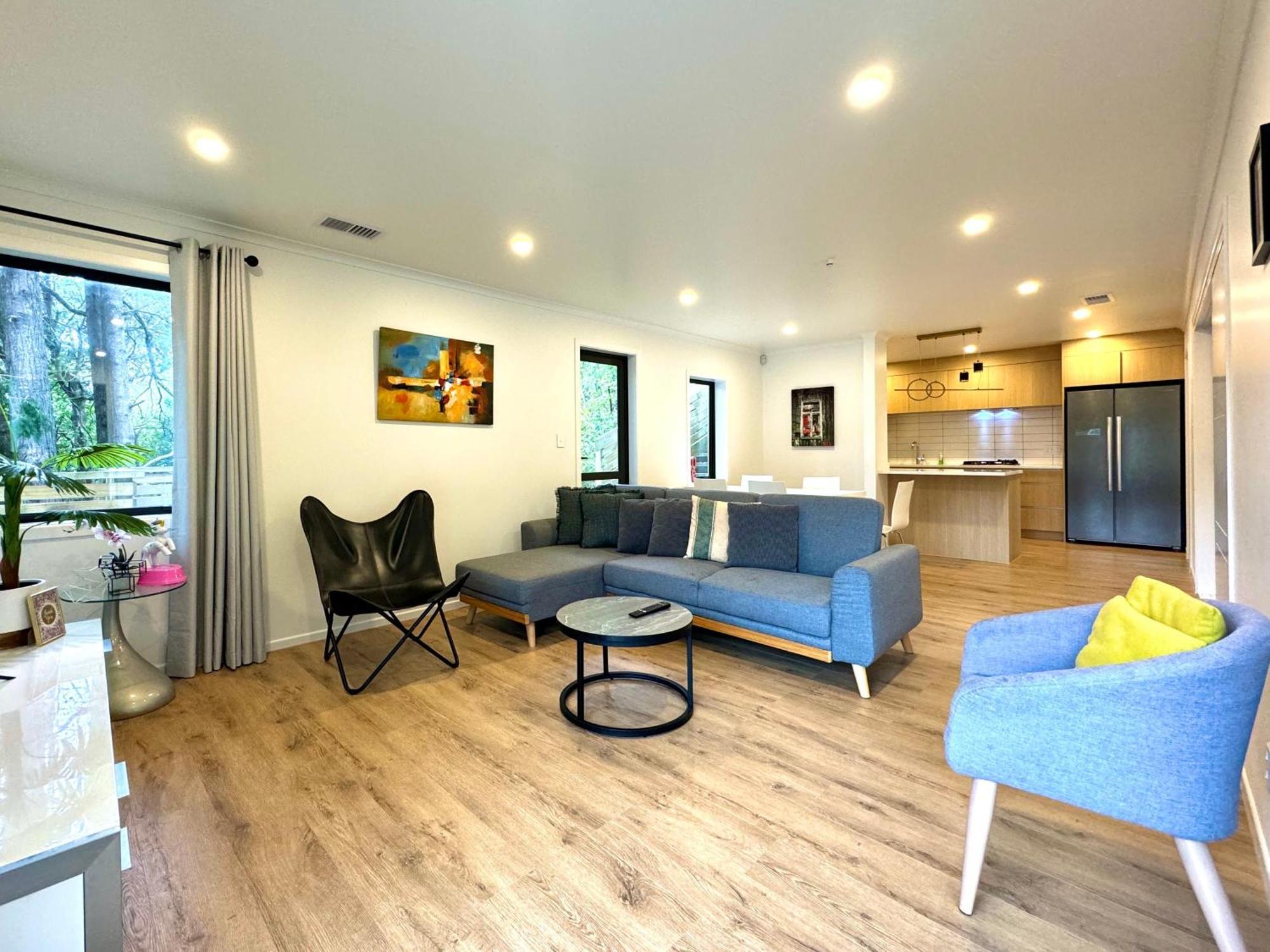 No Party Allowed, Entire Brand New 3 Bedroom Townhouse, Free Unlimited Fibre Wifi And Free Parking Wellington Exterior photo
