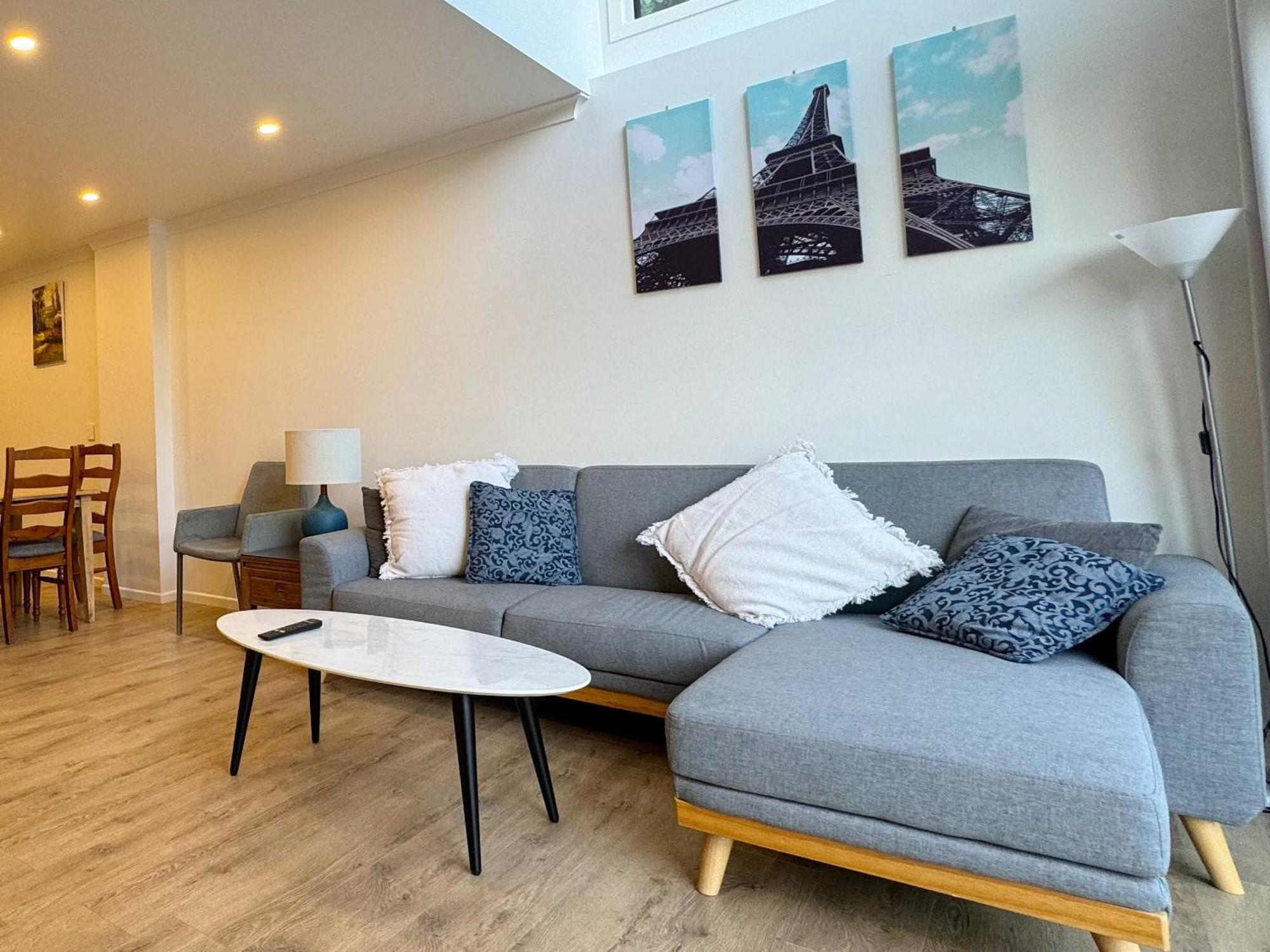 No Party Allowed, Entire Brand New 3 Bedroom Townhouse, Free Unlimited Fibre Wifi And Free Parking Wellington Exterior photo